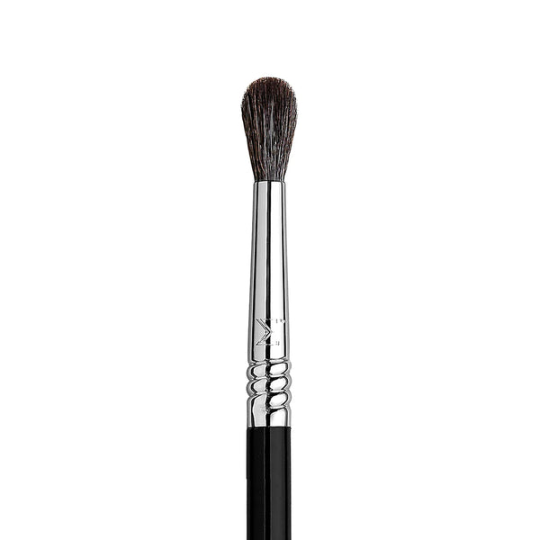 E33 Detail Diffused Crease Brush